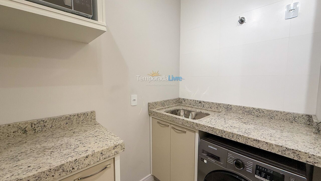 Apartamento para aluguel de temporada em Bombinhas (Praia de Bombas)