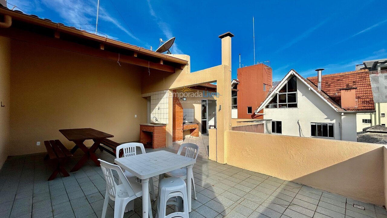 Apartamento para aluguel de temporada em Bombinhas (Praia de Bombas)