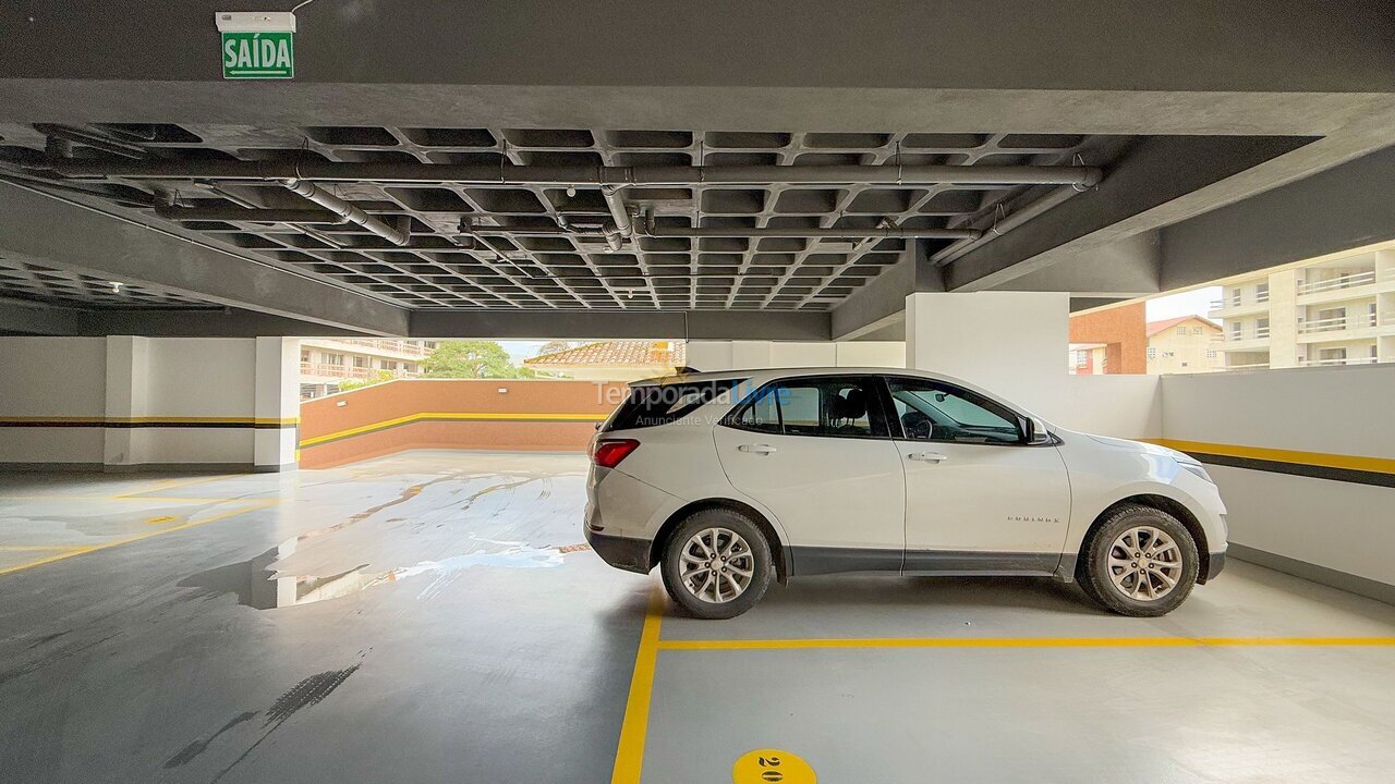 Apartamento para aluguel de temporada em Bombinhas (Praia de Bombas)