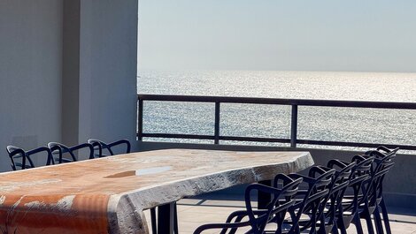 130 - Apartamento Alto Padrão Praia de Bombas