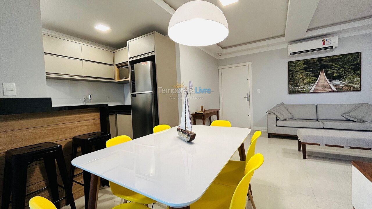 Apartment for vacation rental in Bombinhas (Praia de Bombas)