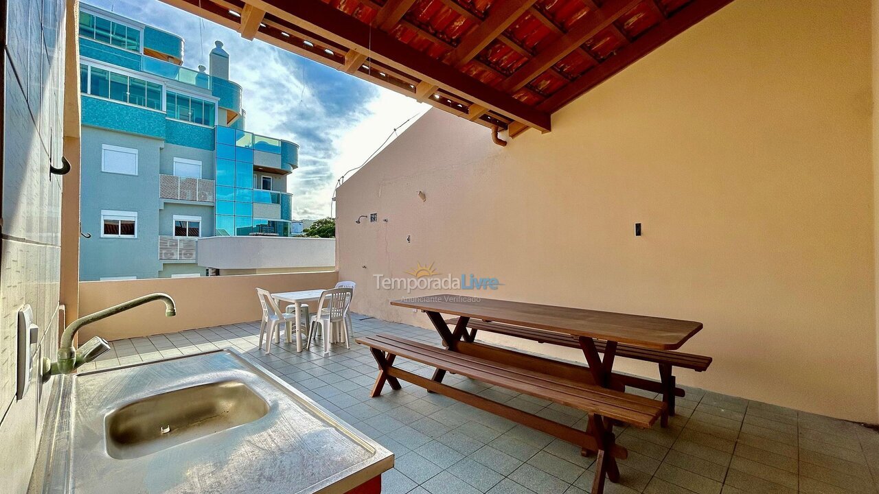 Apartamento para aluguel de temporada em Bombinhas (Praia de Bombas)