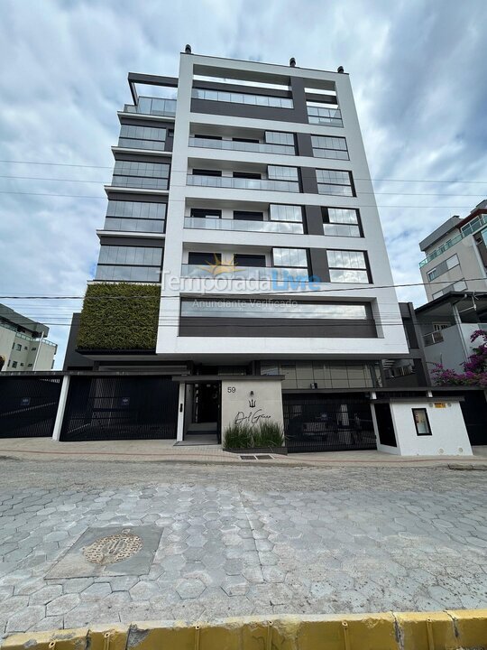 Apartment for vacation rental in Bombinhas (Praia de Bombas)