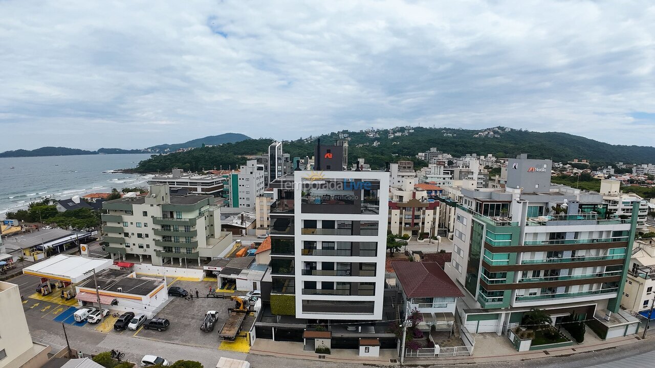 Apartment for vacation rental in Bombinhas (Praia de Bombas)