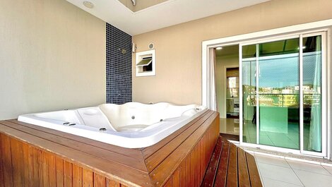 032 - Duplex Penthouse with Jacuzzi in Bombas Beach