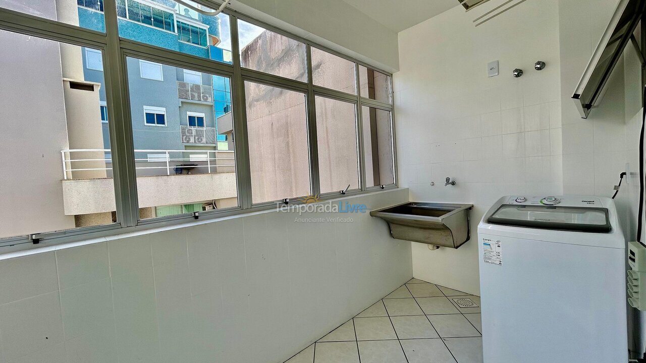 Apartamento para aluguel de temporada em Bombinhas (Praia de Bombas)