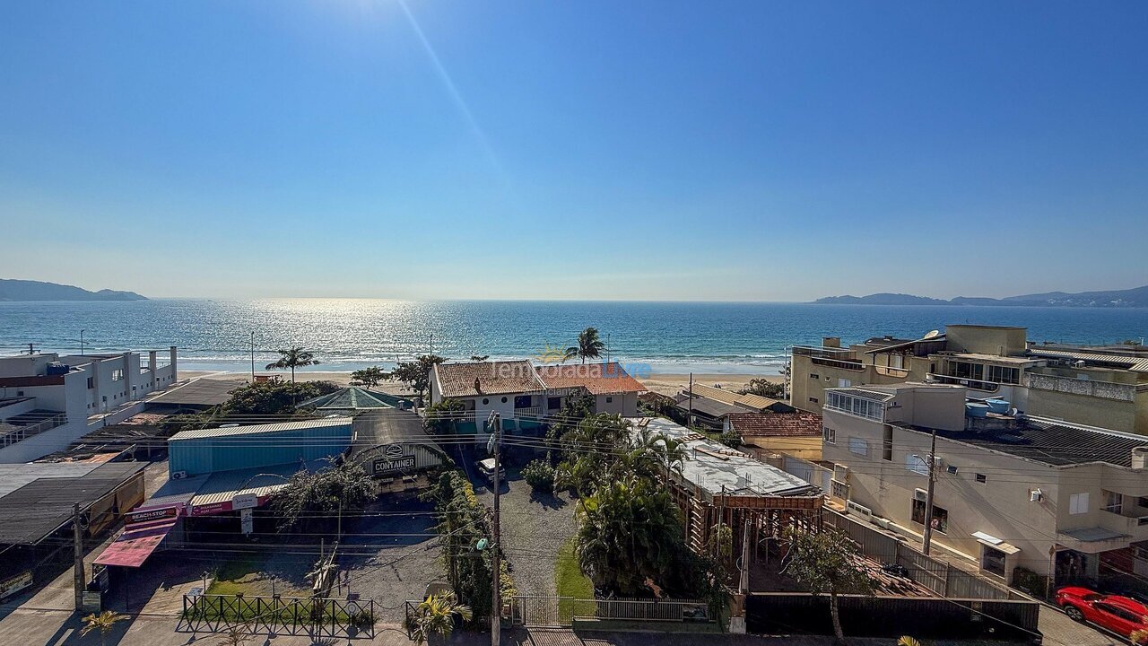 Chácara / sítio para aluguel de temporada em Bombinhas (Praia de Bombas)