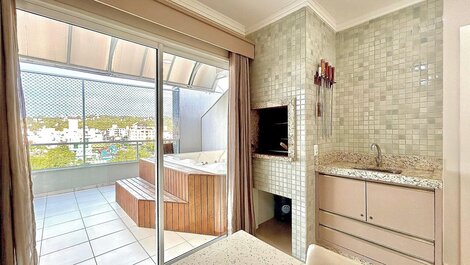 032 - Duplex Penthouse with Jacuzzi in Bombas Beach