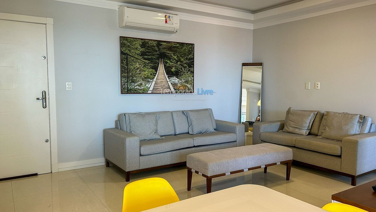 Apartment for vacation rental in Bombinhas (Praia de Bombas)