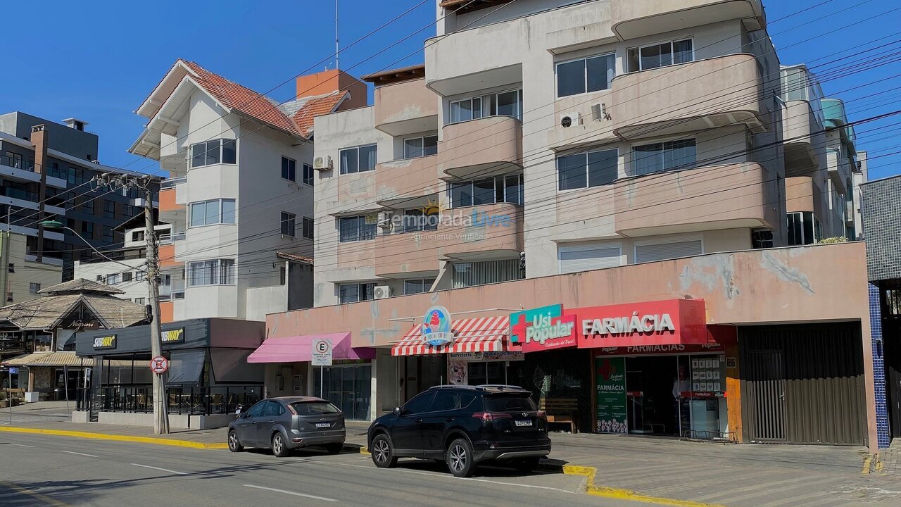 Apartamento para aluguel de temporada em Bombinhas (Praia de Bombas)
