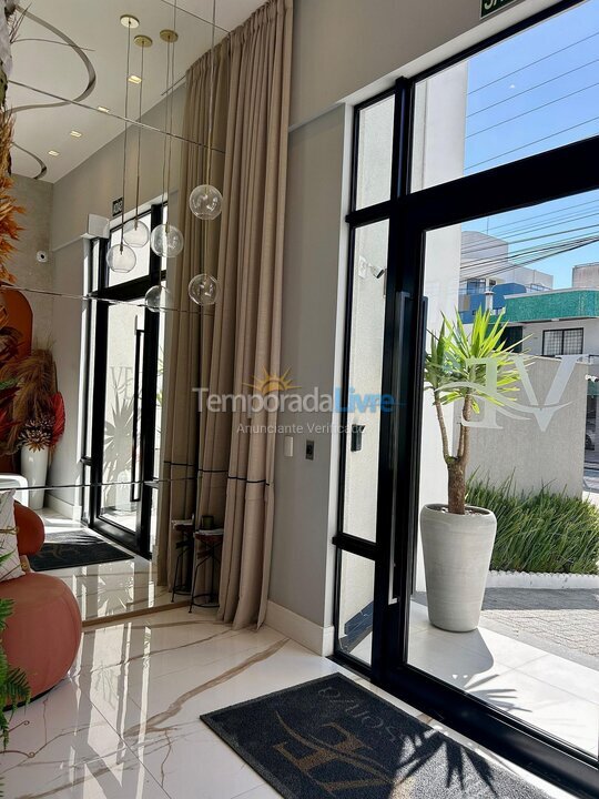 Apartamento para alquiler de vacaciones em Bombinhas (Praia de Bombas)