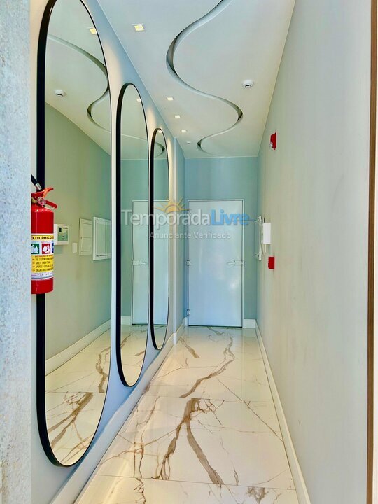 Apartamento para alquiler de vacaciones em Bombinhas (Praia de Bombas)