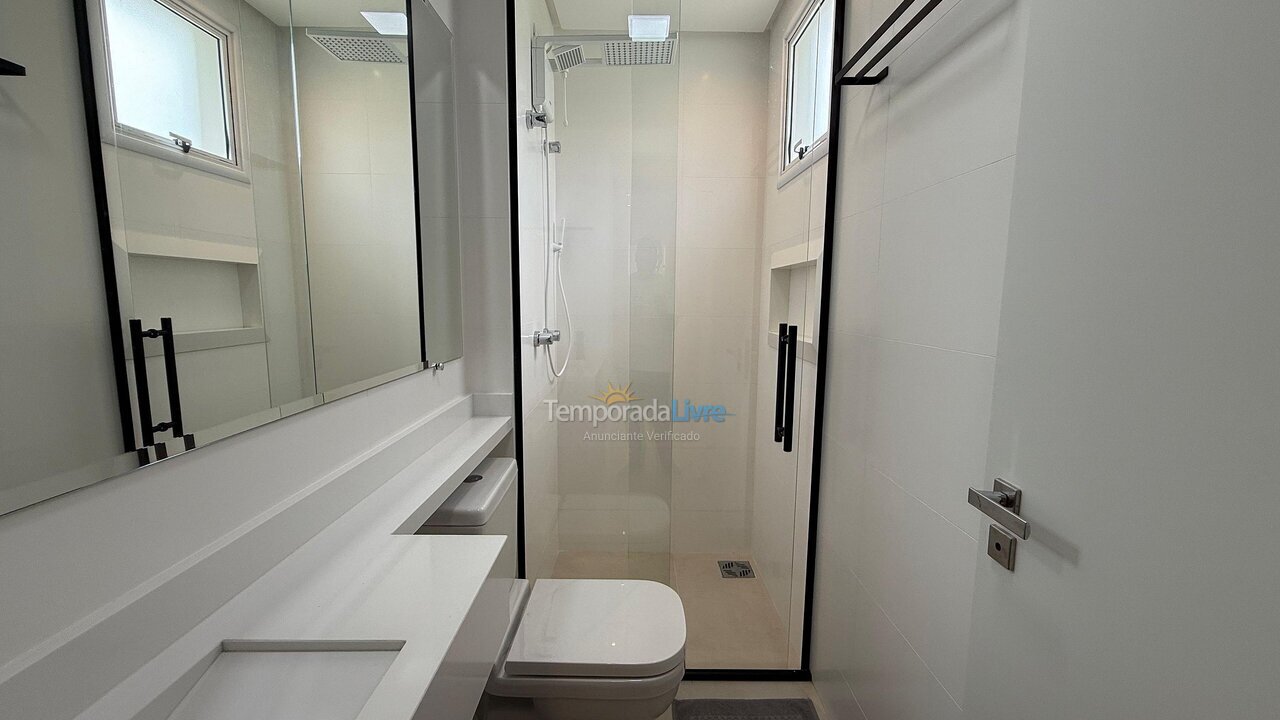 Apartamento para aluguel de temporada em Bombinhas (Praia de Bombas)