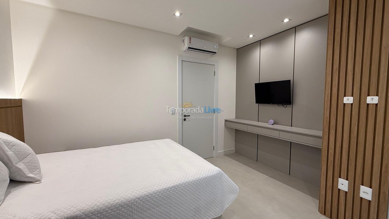 Apartamento para aluguel de temporada em Bombinhas (Praia de Bombas)