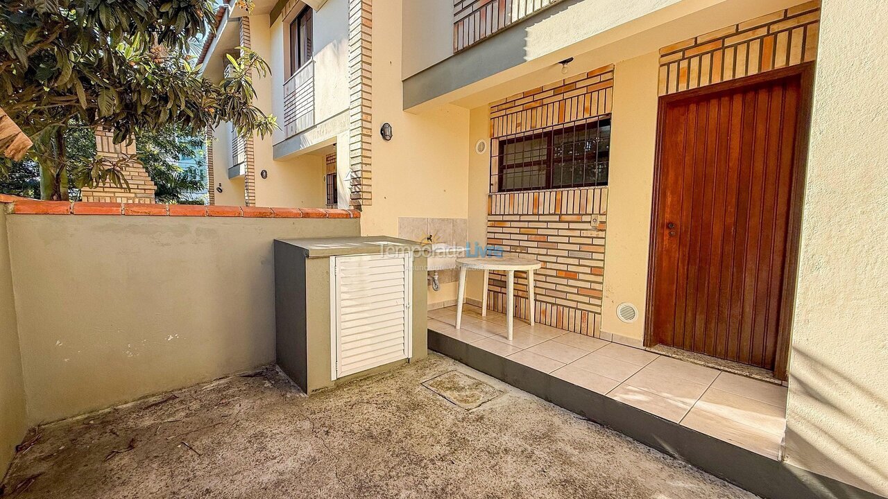 Apartamento para alquiler de vacaciones em Bombinhas (Praia de Bombas)