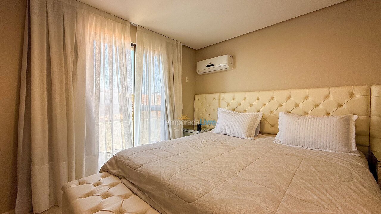 Chácara / sítio para aluguel de temporada em Bombinhas (Praia de Bombas)