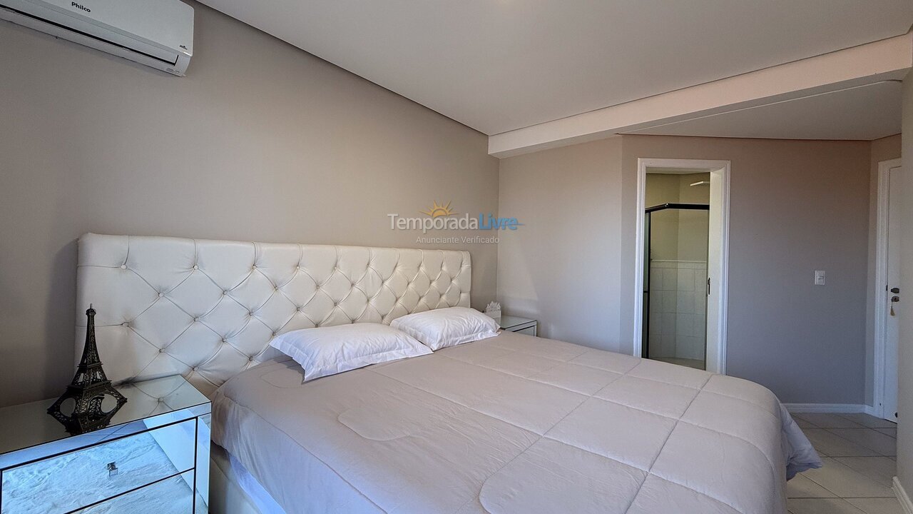 Chácara / sítio para aluguel de temporada em Bombinhas (Praia de Bombas)