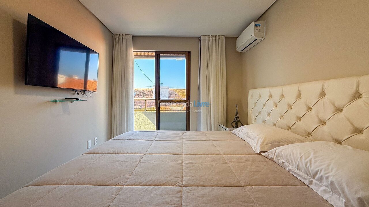 Chácara / sítio para aluguel de temporada em Bombinhas (Praia de Bombas)