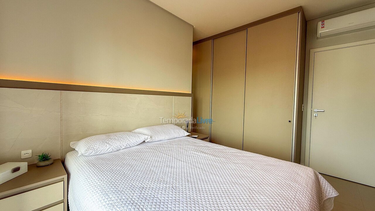 Apartment for vacation rental in Bombinhas (Praia de Bombas)