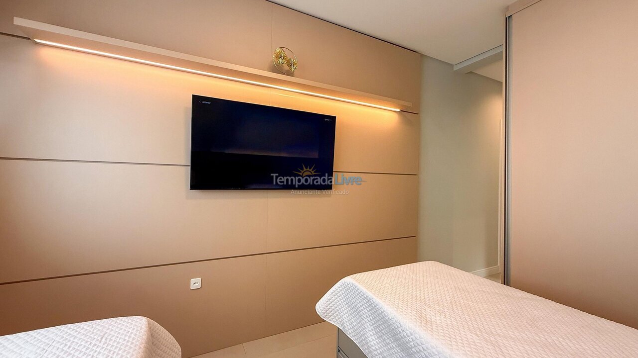 Apartment for vacation rental in Bombinhas (Praia de Bombas)