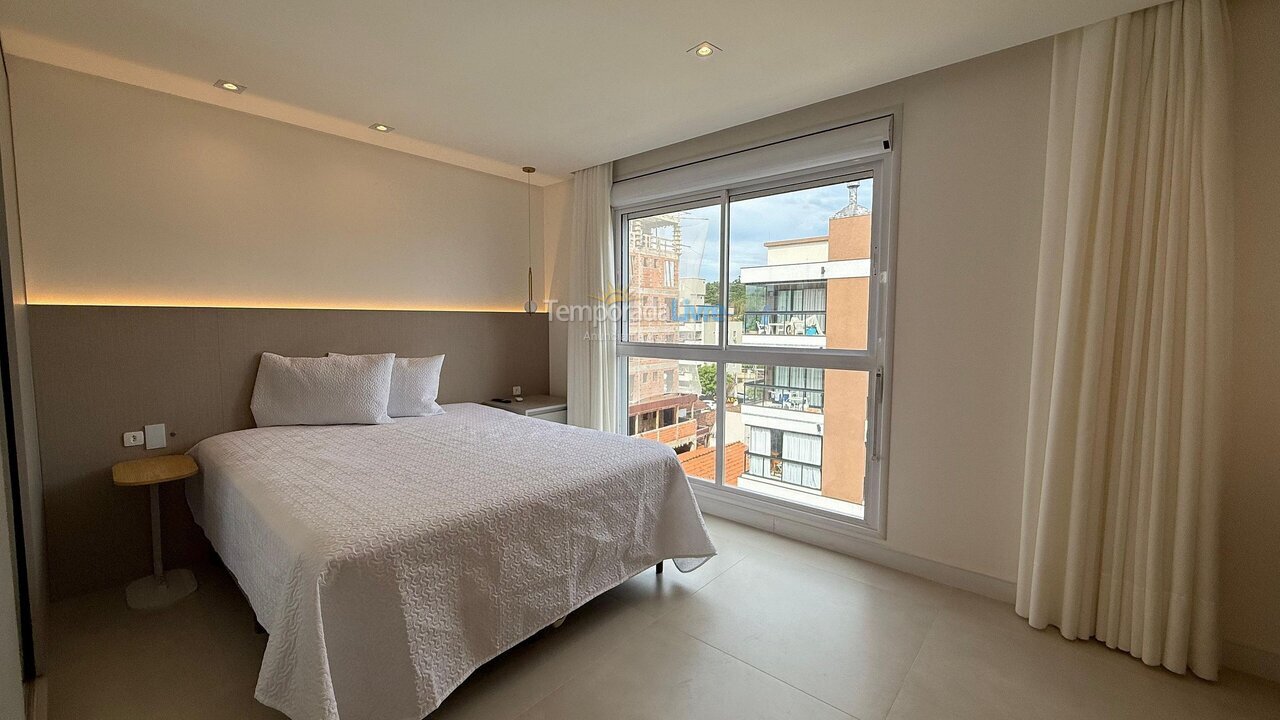 Apartamento para aluguel de temporada em Bombinhas (Praia de Bombas)