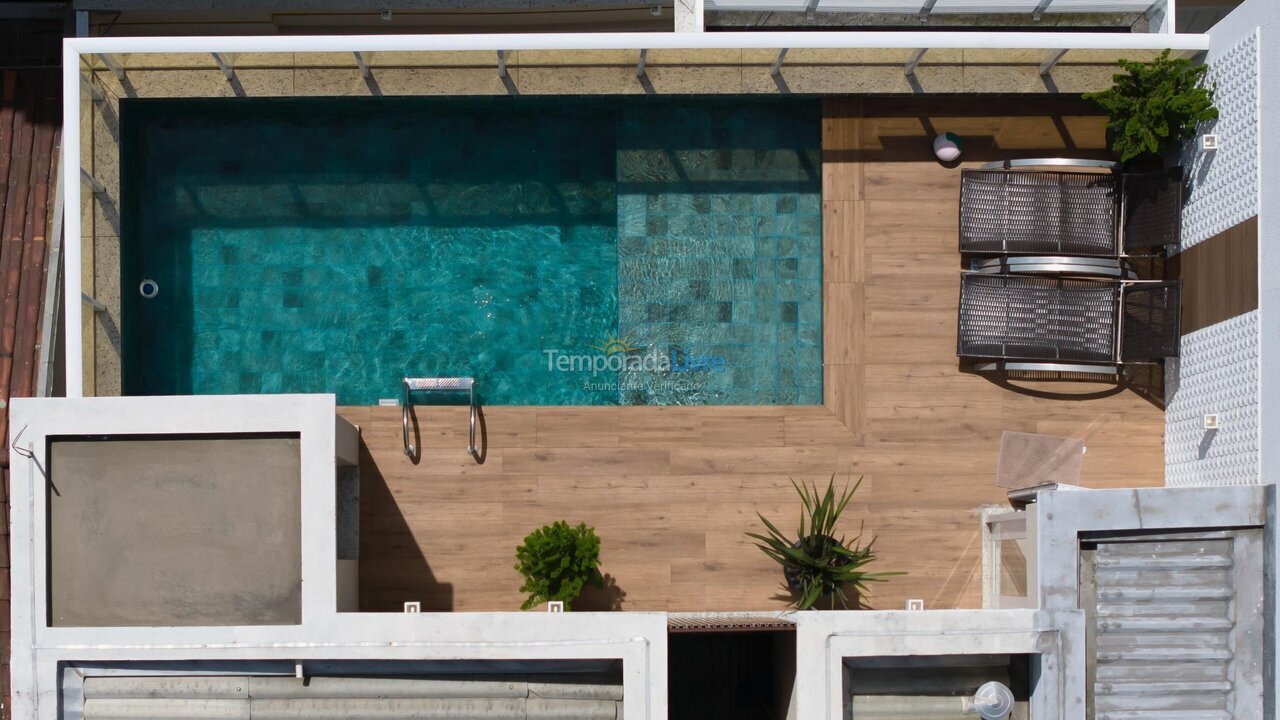 Apartamento para aluguel de temporada em Bombinhas (Praia de Bombas)