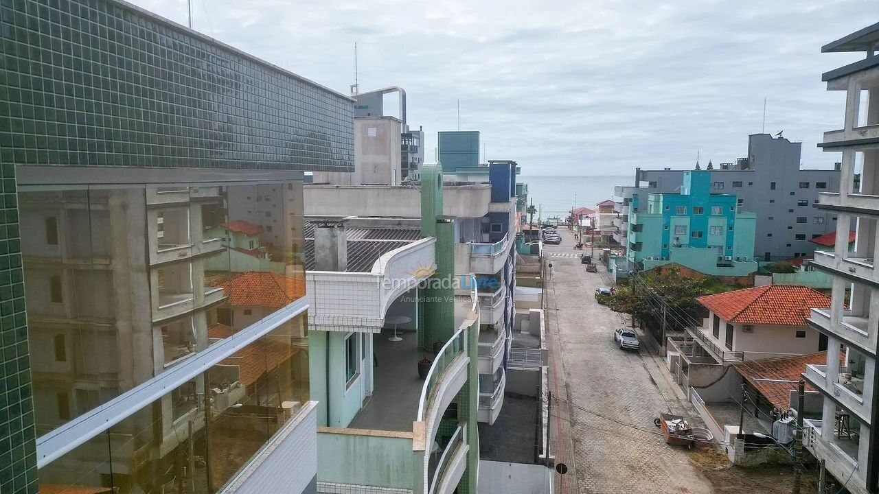 Apartamento para aluguel de temporada em Bombinhas (Praia de Bombas)