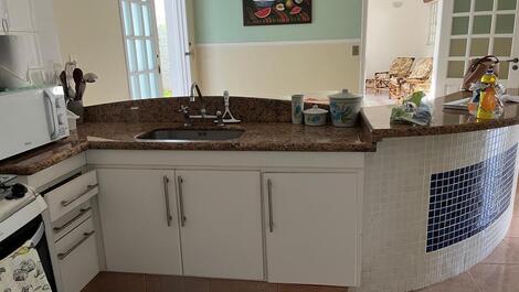 Single-story house in the city center