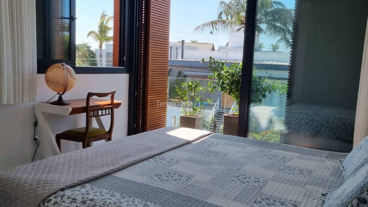 Casa para aluguel de temporada em Florianopolis (Jurerê Internacional)