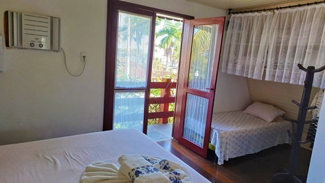 Suíte com cama king size e bicama