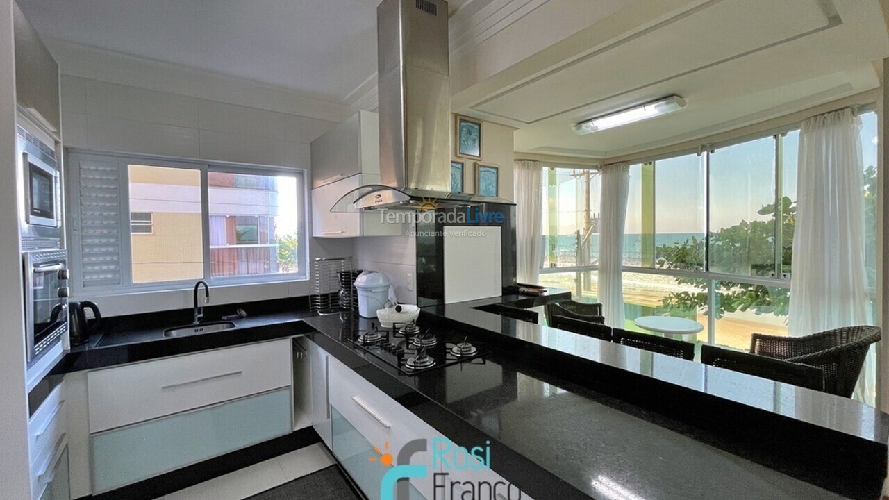 Apartamento para alquiler de vacaciones em Itapema (Meia Praia)