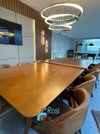 Cobertura Duplex Frente Mar com 5 Suítes Meia Praia Itapema SC