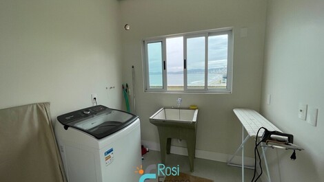 Cobertura Duplex Frente Mar com 5 Suítes Meia Praia Itapema SC