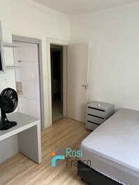 Apartamento de 4 habitaciones con vistas al mar, Meia Praia, SC