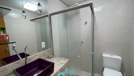 Apartamento de 3 suites frente al mar en Meia Praia, SC