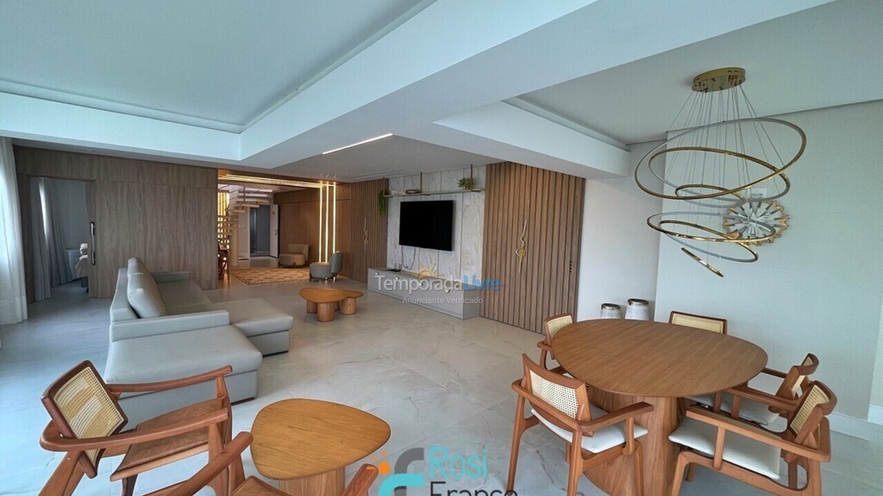 Apartamento para aluguel de temporada em Itapema (Meia Praia)