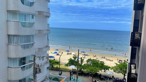 Apartamento 3 dormitorios vista al mar Meia Praia SC