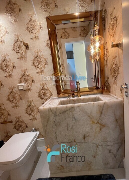 Apartamento para aluguel de temporada em Itapema (Meia Praia)