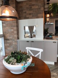 Apartamento 3 dormitórios vista mar Meia Praia SC