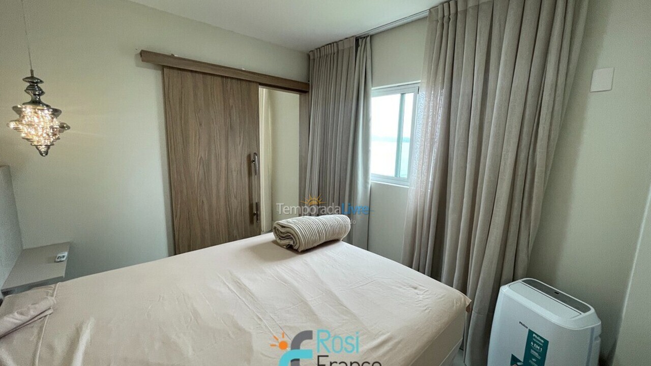 Apartamento para aluguel de temporada em Itapema (Meia Praia)