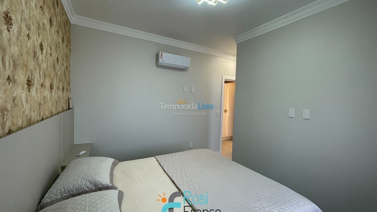 Apartamento para aluguel de temporada em Itapema (Meia Praia)