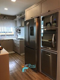 Apartamento 3 dormitórios vista mar Meia Praia SC