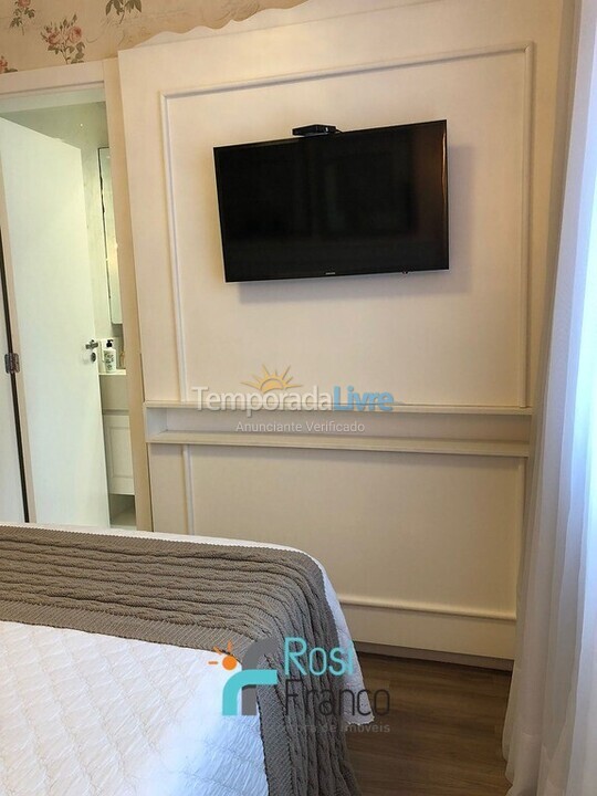 Apartamento para aluguel de temporada em Itapema (Meia Praia)