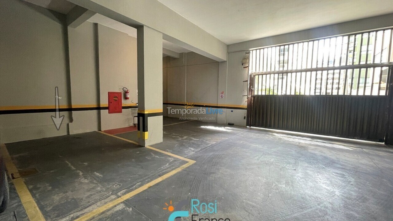 Apartamento para aluguel de temporada em Itapema (Meia Praia)