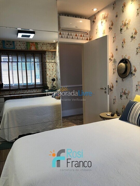 Apartamento para aluguel de temporada em Itapema (Meia Praia)