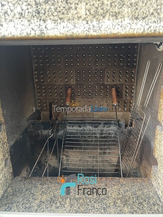 Apartment for vacation rental in Itapema (Centro)