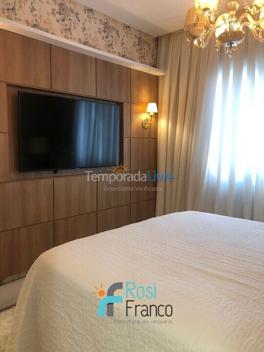 Apartamento para aluguel de temporada em Itapema (Meia Praia)