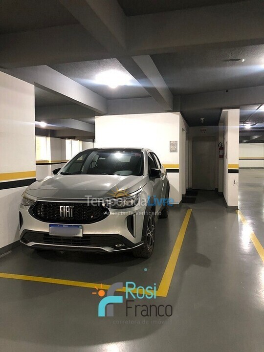 Apartamento para aluguel de temporada em Itapema (Meia Praia)