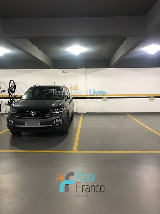 Apartamento para aluguel de temporada em Itapema (Meia Praia)