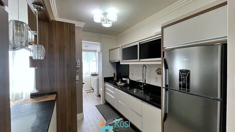 Apartamento frente al mar 4 suites Meia Praia SC